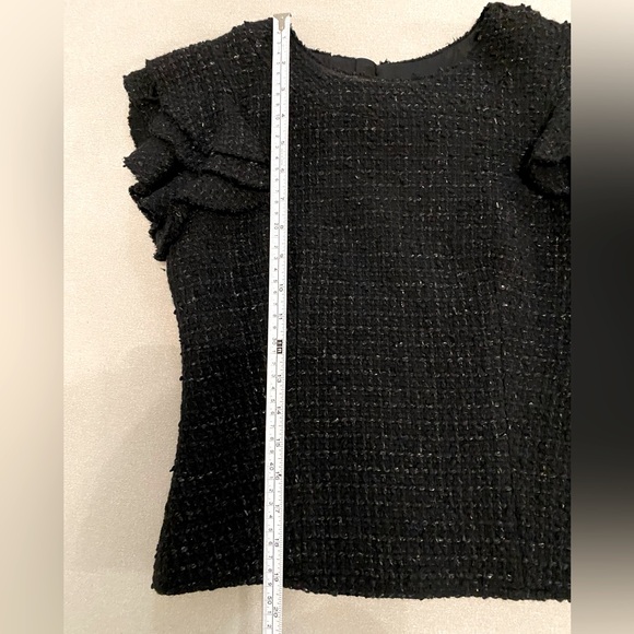 Authentic Chanel tweeds top - Picture 10 of 10
